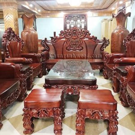 Bàn ghế nữ hoàng